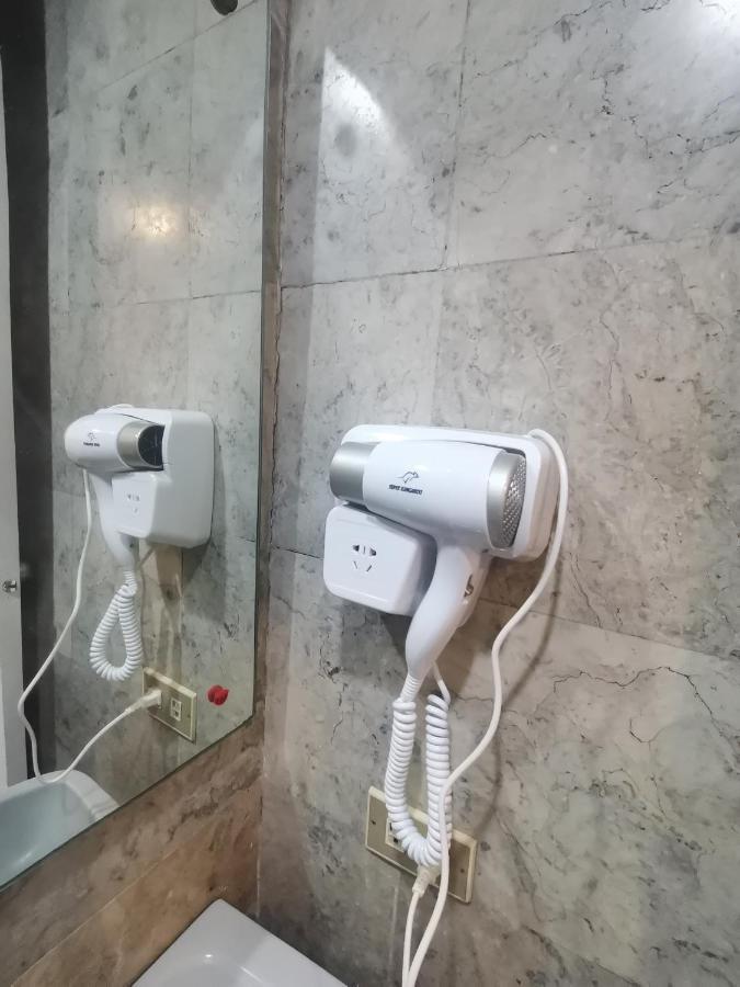 马卡蒂Passion Makati公寓式酒店 外观 照片
